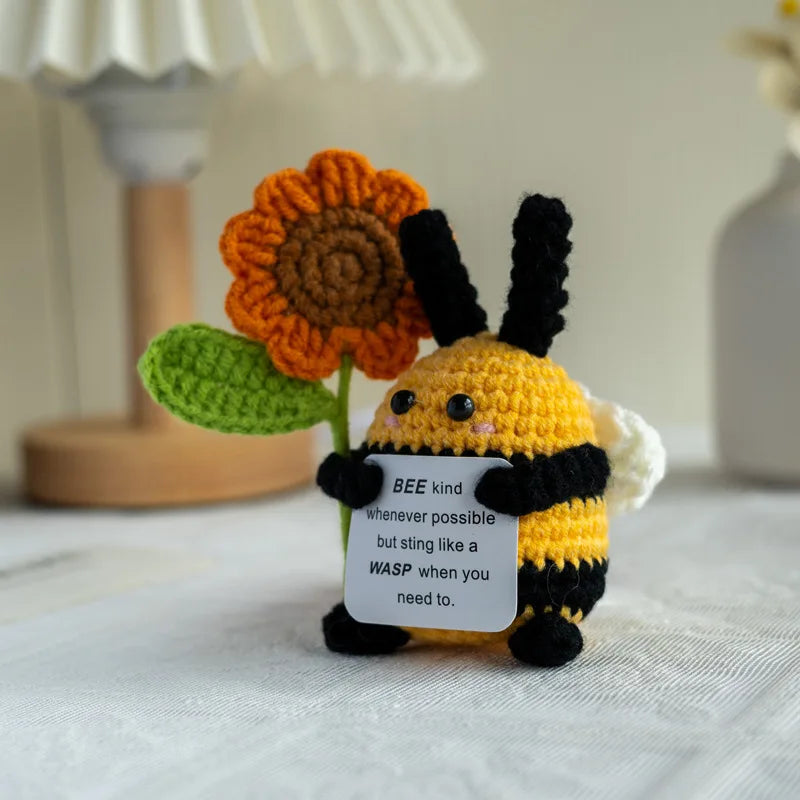 Muñeco de tiburón de ganchillo hecho a mano | Regalo de decoración del hogar con energía positiva
