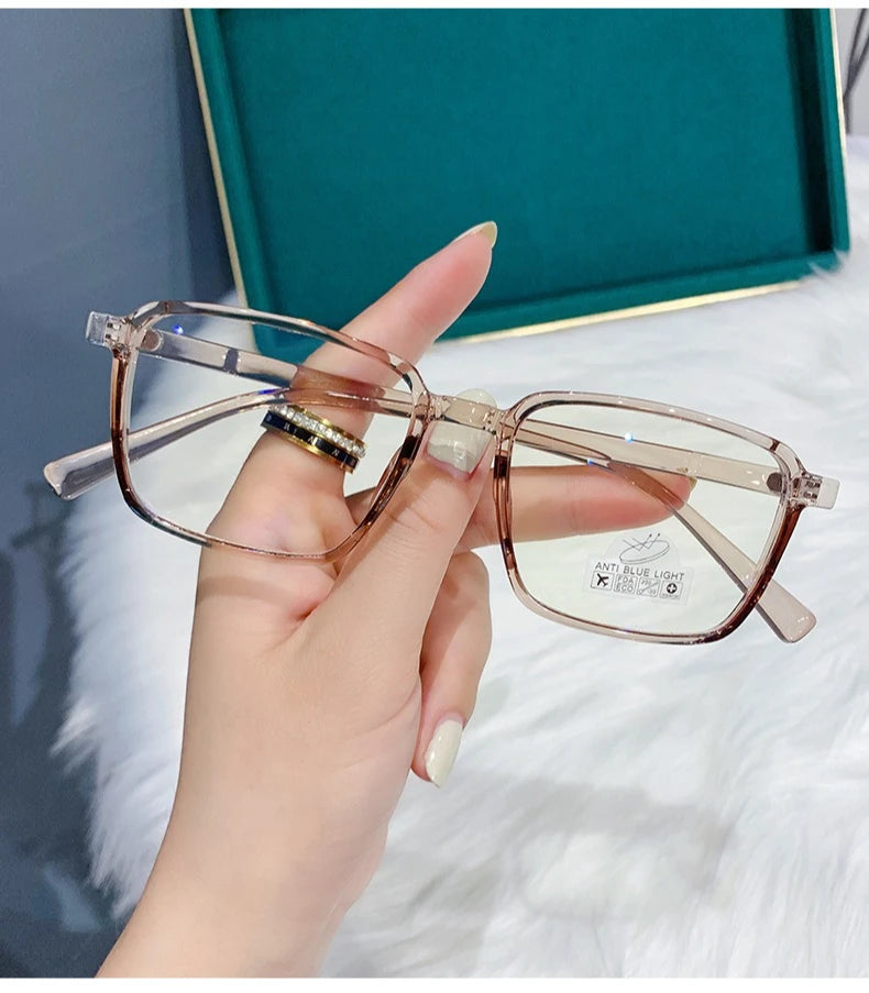 Stylish Myopia Glasses for Women | High-Definition Anti Blue Light