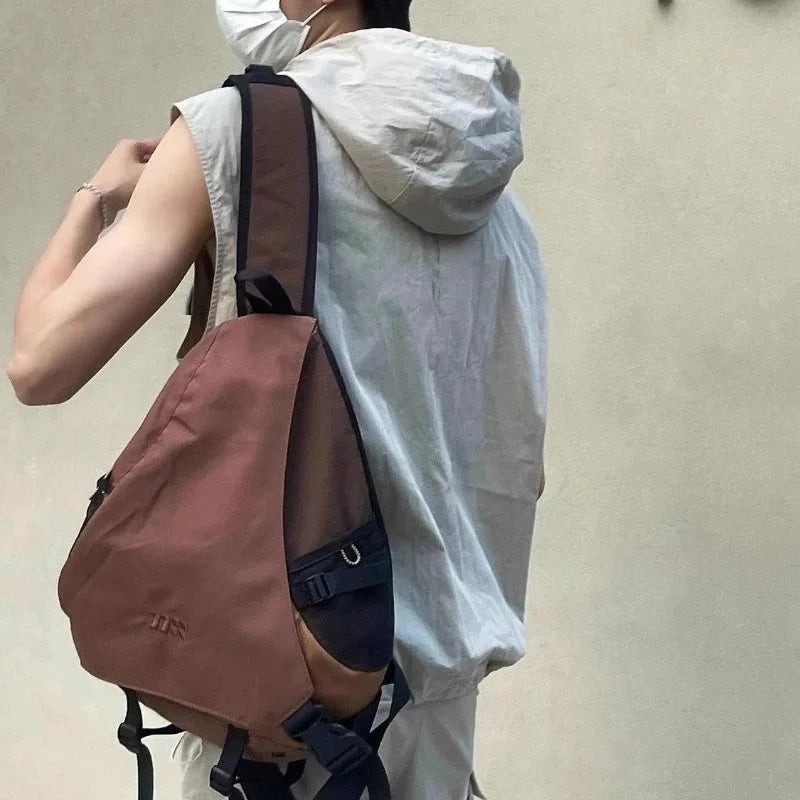 Trendy Portable Nylon Crossbody Bag for Travel & Sports