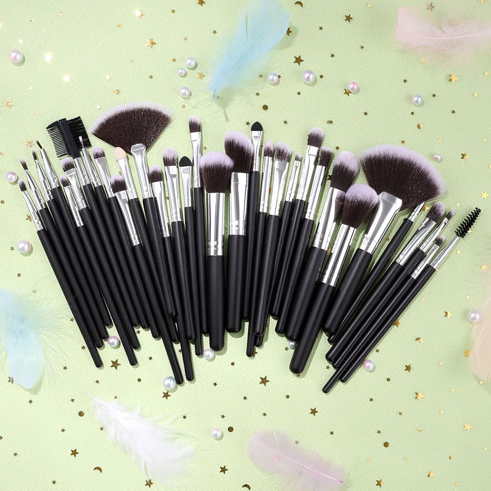 24 Piece Makeup Brush Set – Soft Bristle Synthetic Brushes with Wood Handles for Foundation, Blush, Eyeshadow, Powder & Blending – Full Face Beauty Tools