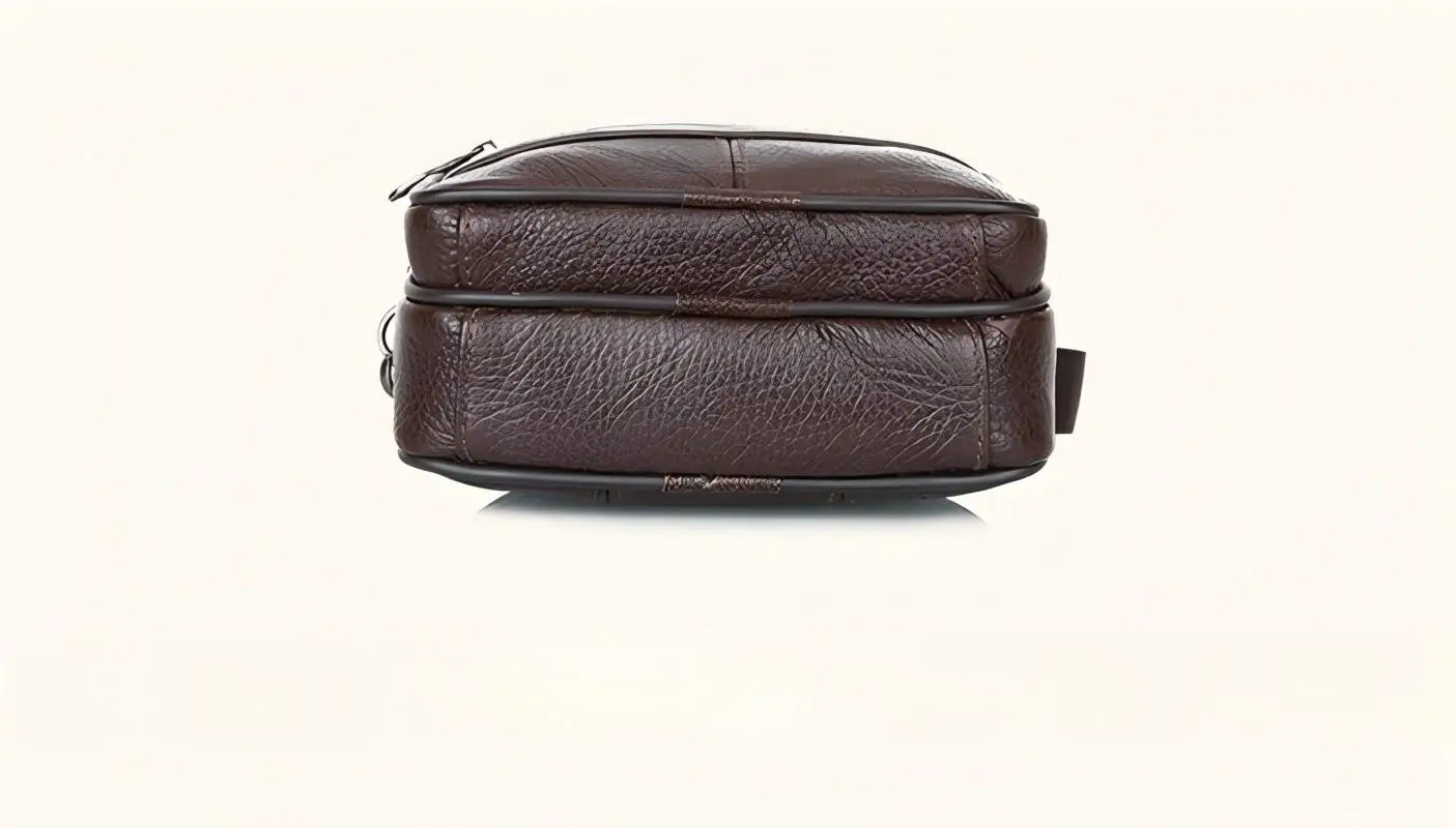 Stylish Vertical Genuine Leather Crossbody Bag for Casual Use
