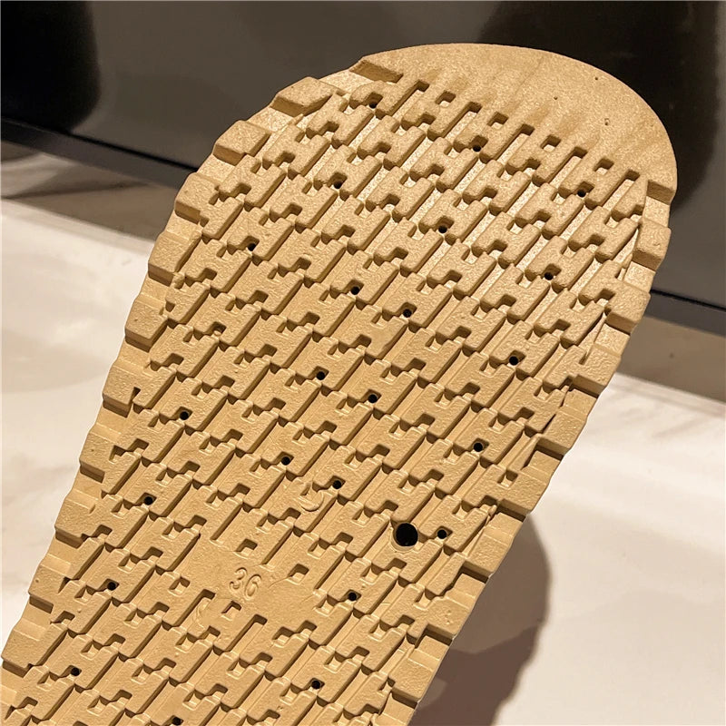 Comfortable Summer Women Slippers with Retro Buckle Design