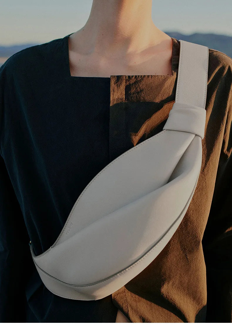 Fashionable Horn Bag | Large Capacity Cowhide Crossbody Bag