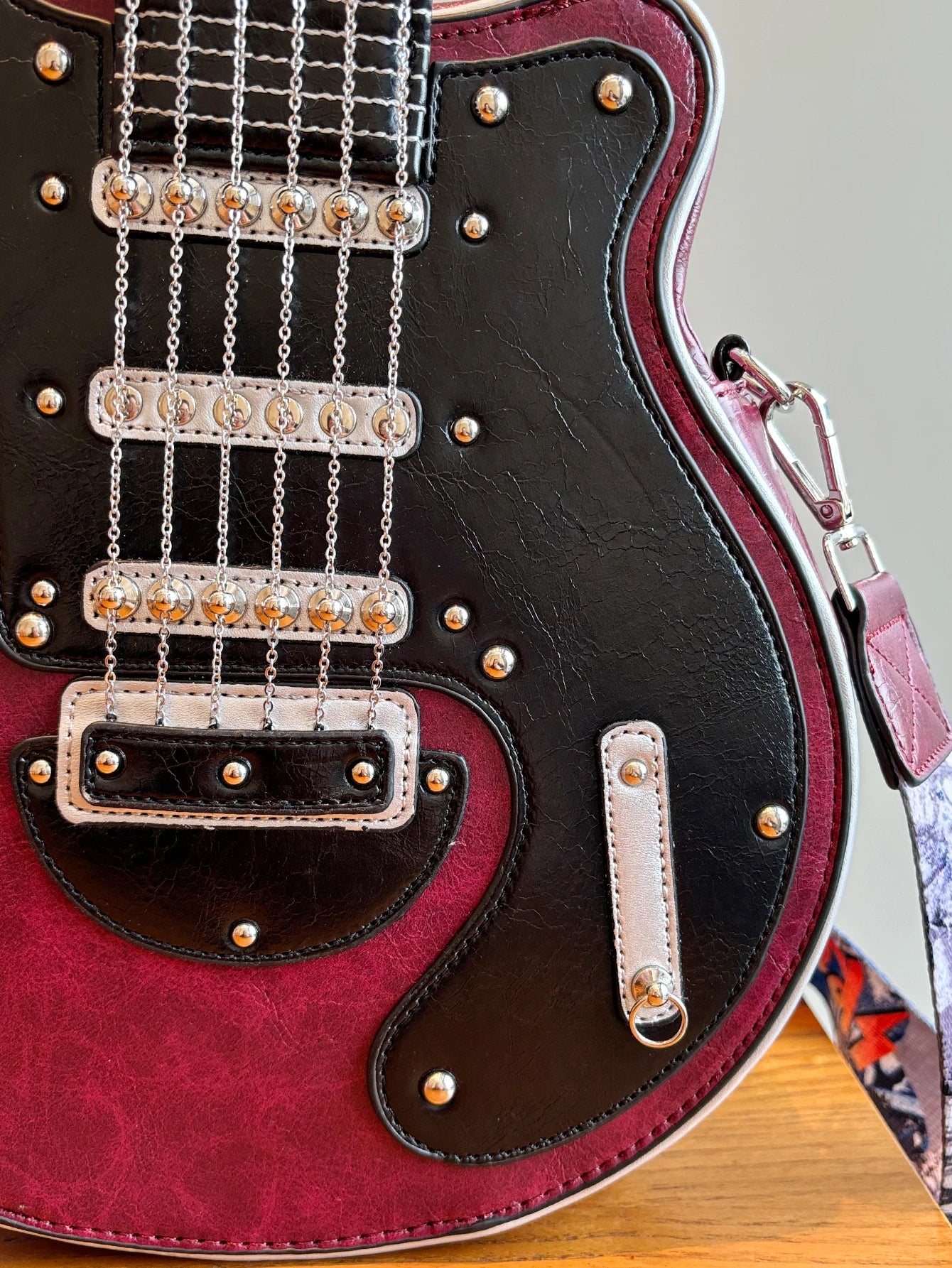 Creative Retro Guitar Shape Bag | Stylish Messenger Shoulder Bag