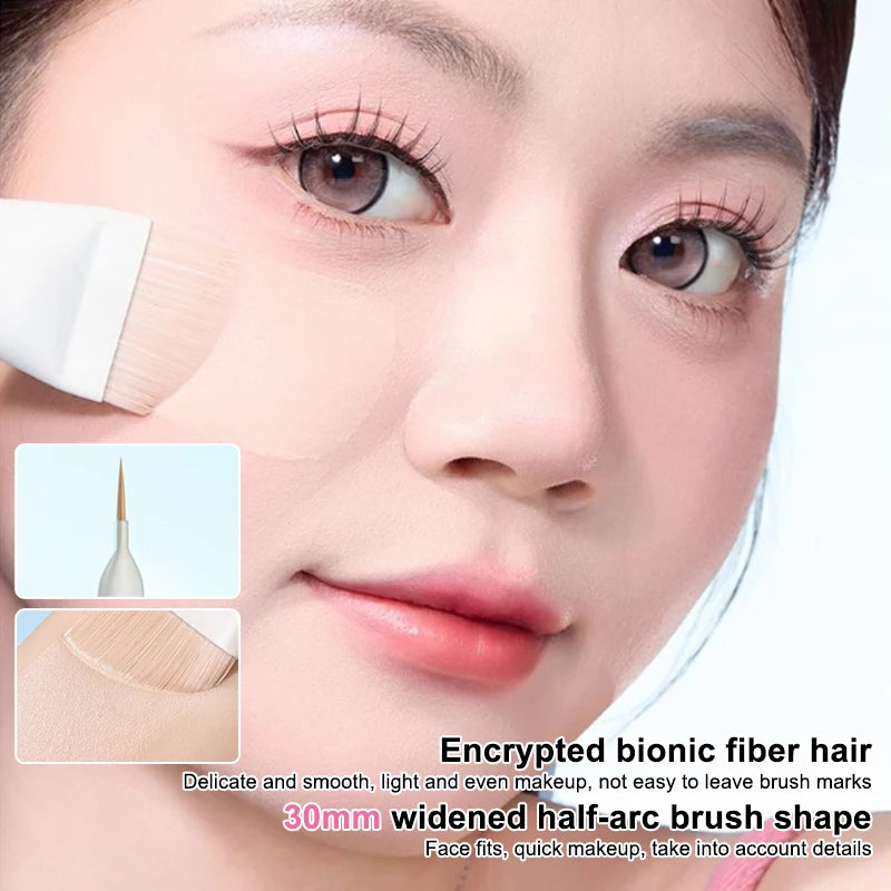 Set de brochas de maquillaje ultrafinas y esponja sin marcas | Herramientas de belleza esenciales