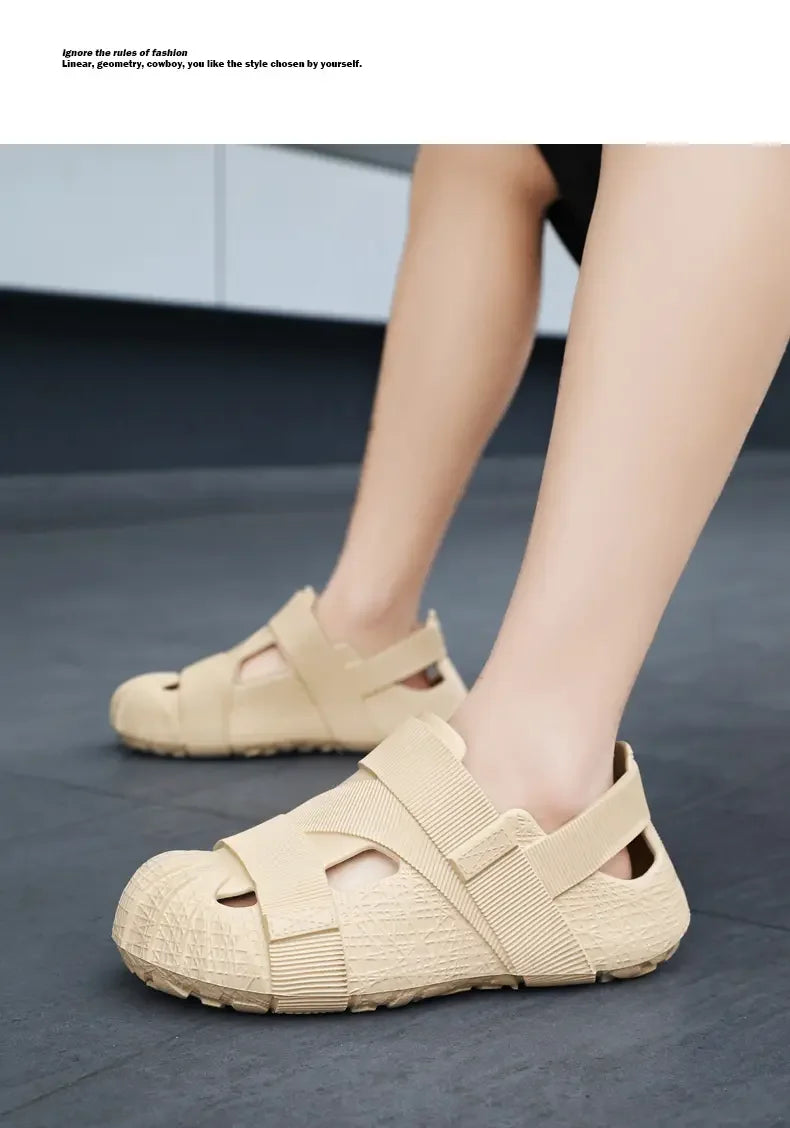 Summer Men's Outdoor Hollow Sandals Flat Bottom Non Slip Women's Garden Beach Breathable Soft Bottom Sneakers Large Sandals