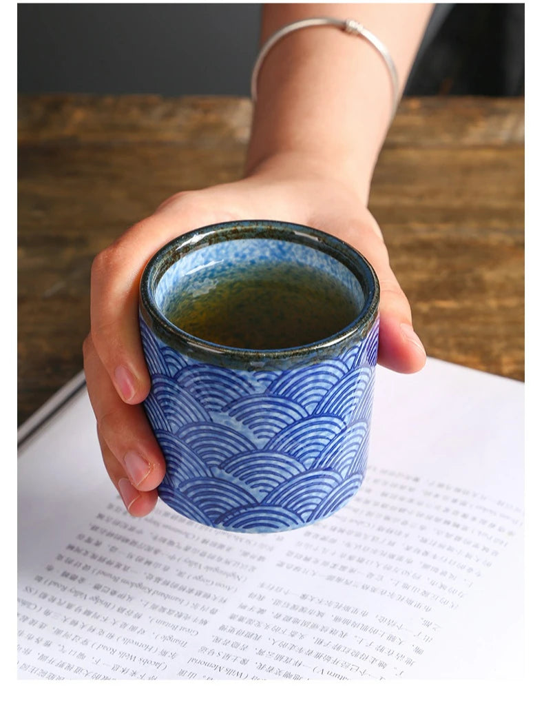 Elegante Taza de Té de Cerámica Ondulada Retro | La Experiencia de Té Perfecta