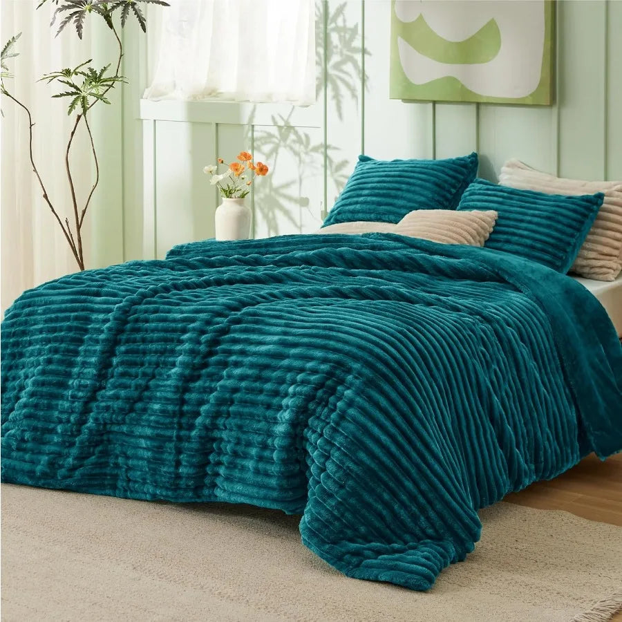 King Size Fluffy Teal Comforter Set | Plush Faux Fur Bedding
