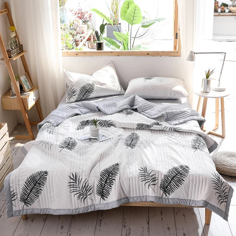 Lightweight Summer Quilt | Soft Microfiber Breathable Bedding
