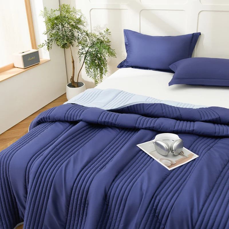 Lightweight Quilted Summer Blanket | Soft and Breathable Comforter