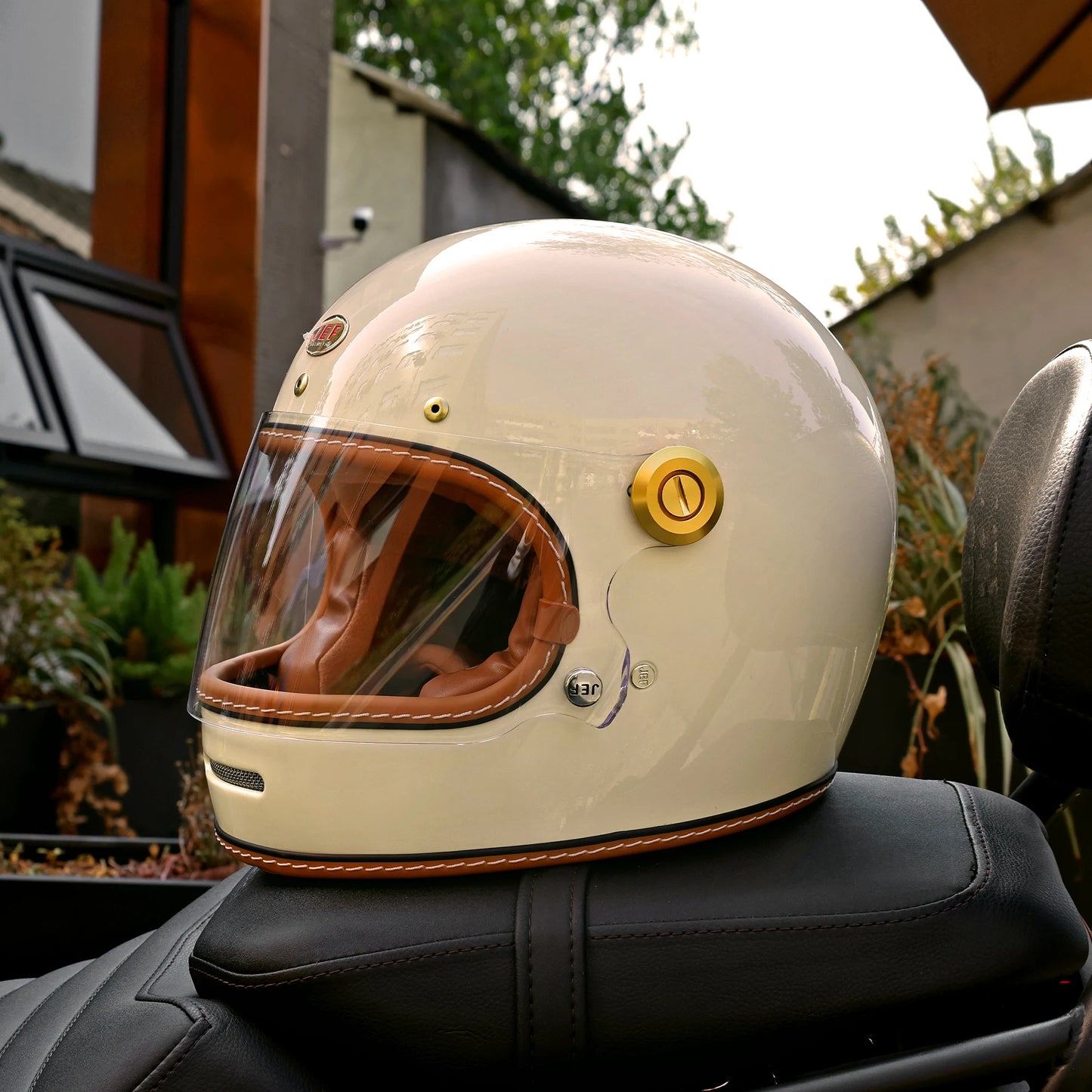 Vintage Full Face Moto Helmet | Retro Style Motorcycle Safety Gear