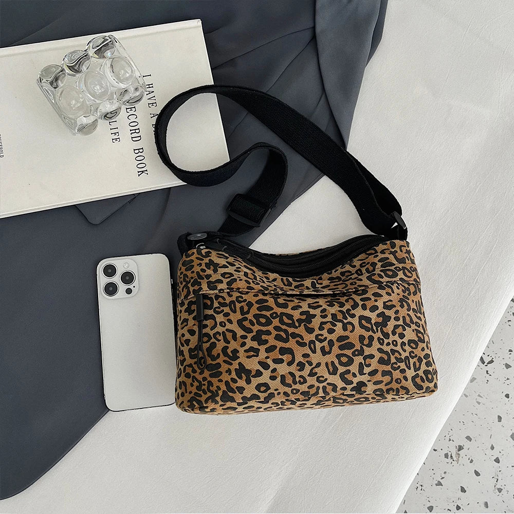 Large Capacity Leopard Print Commuter Bag | Stylish Crossbody