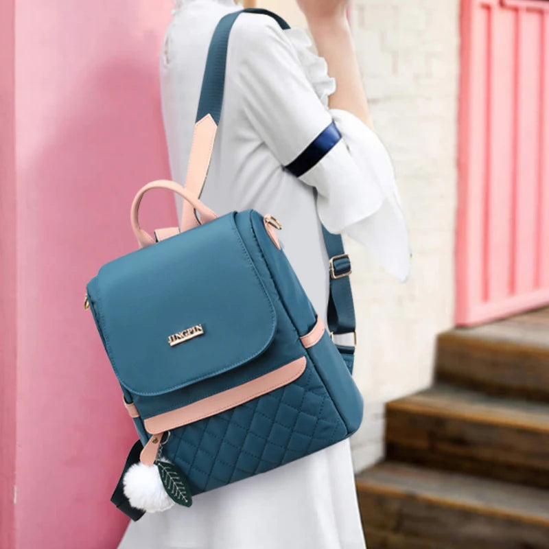Chic Women's Backpack | Adjustable Straps & Zipper Closure