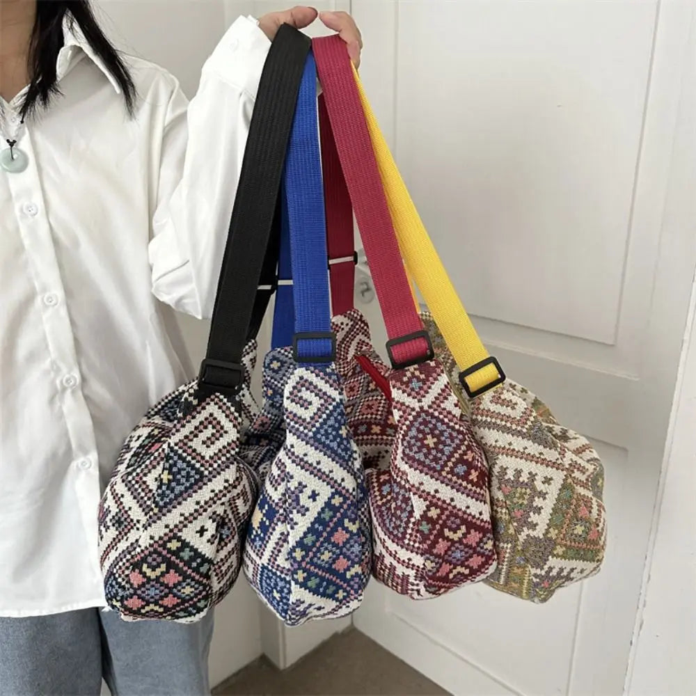 Fashionable Large-Capacity Canvas Shoulder Bag for Women