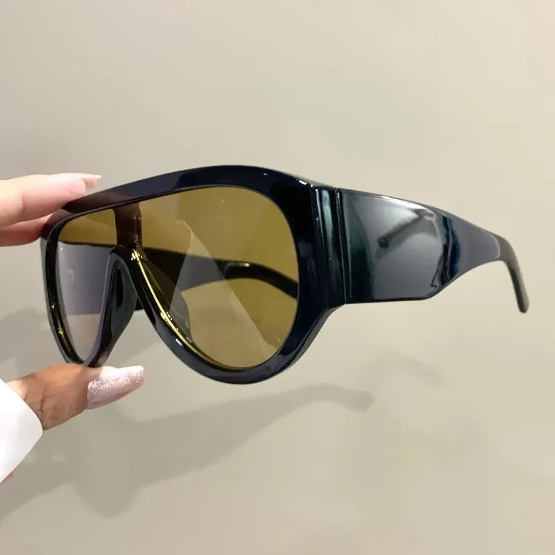 Oversized Gradient Sunglasses for Unisex | Fashionable Retro Style