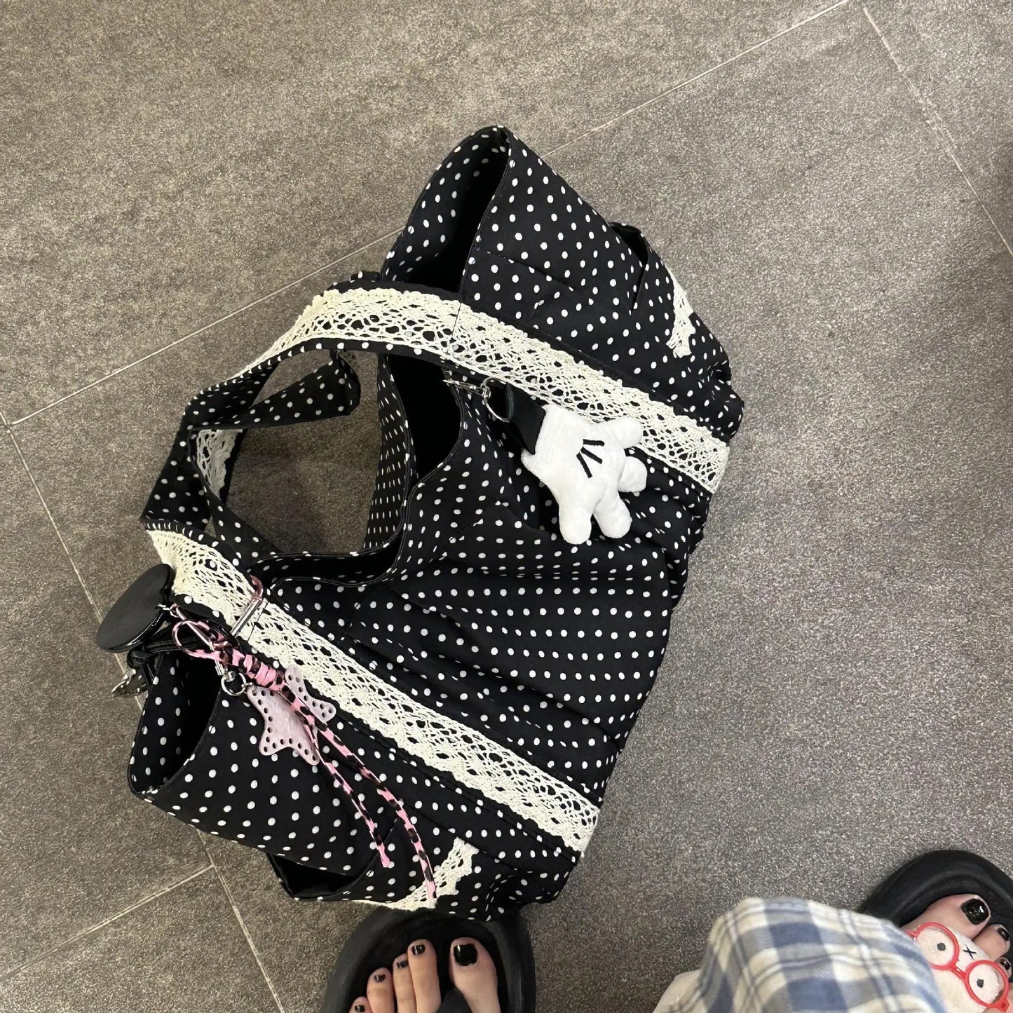 Bolso de mano de lona con lunares vintage | Espacioso y elegante