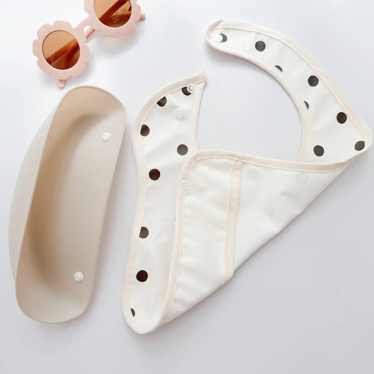 Children's Silicone Feeding Bib | Waterproof & Easy Clean Bibs