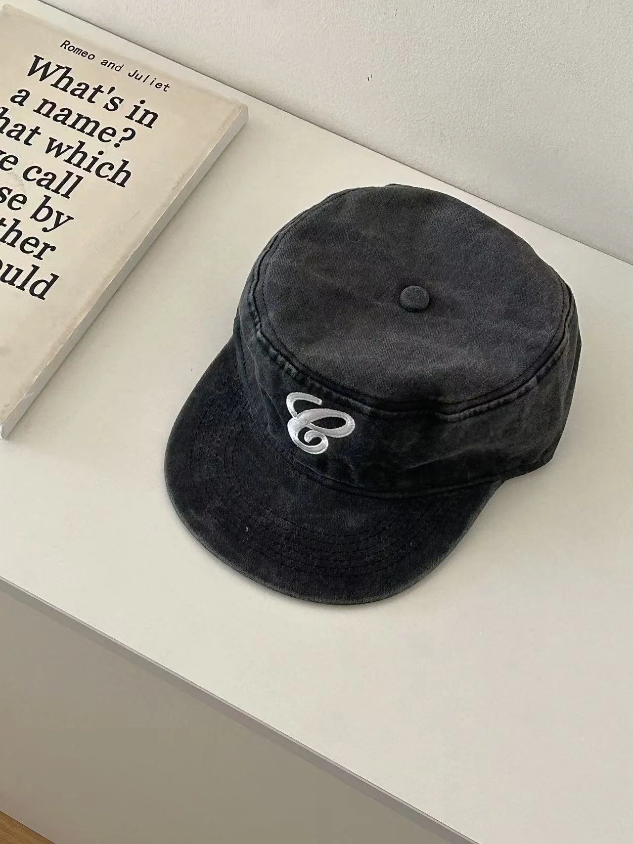 Retro Embroidered Duckbill Caps | Casual Leopard Print Baseball Hat