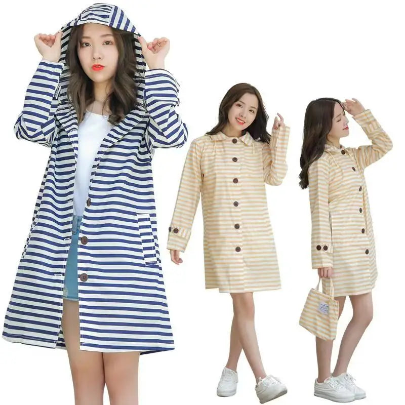 Lightweight Windproof Waterproof Rain Jacket for Outdoors