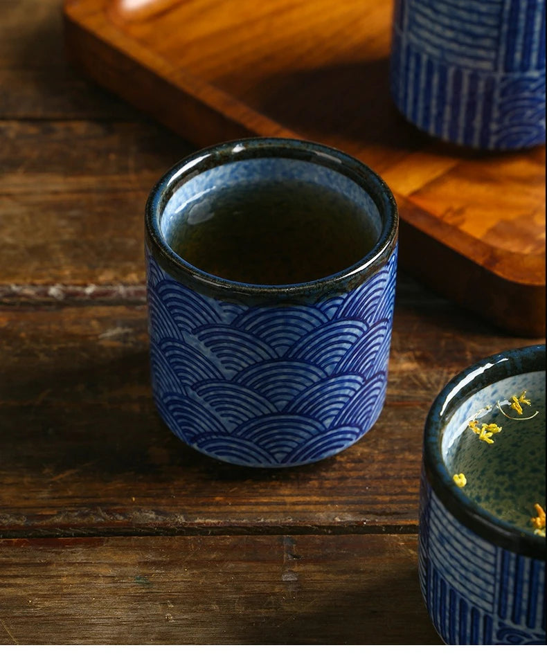 Elegante Taza de Té de Cerámica Ondulada Retro | La Experiencia de Té Perfecta