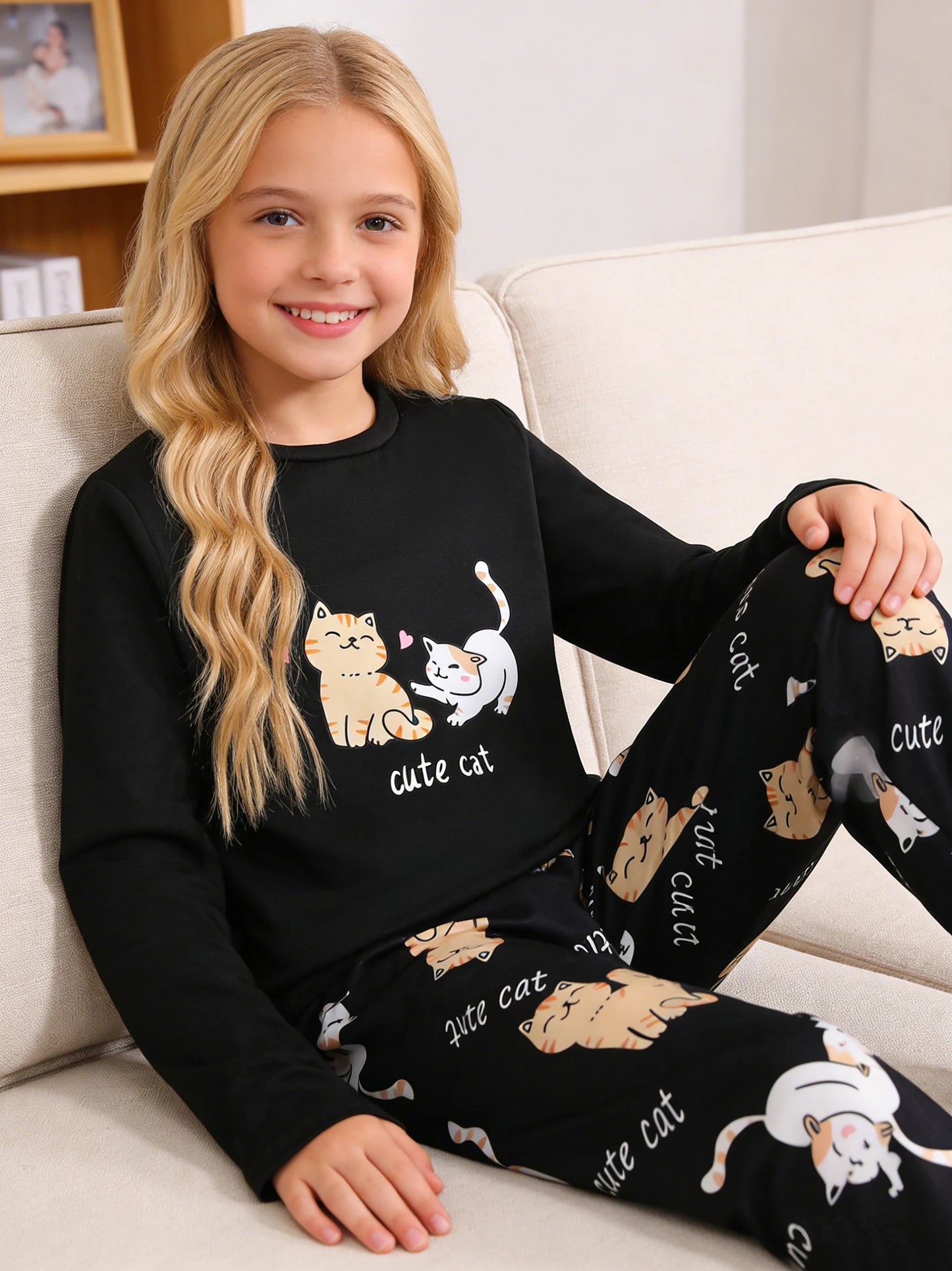 Cute Cat Long-Sleeved Girls' Pajama Set for Home Wear