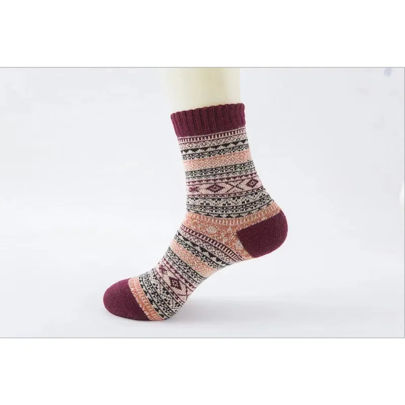 Men's Retro Ethnic Mid Tube Socks | Warm & Comfy Winter Footwear