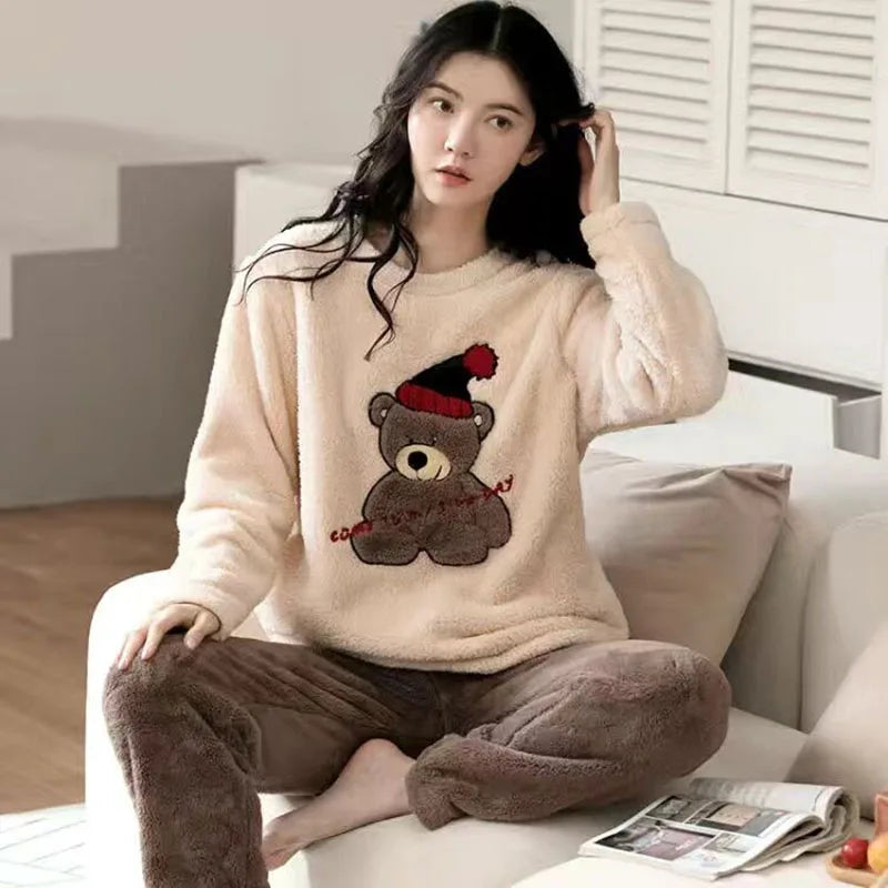 Cozy Women’s Winter Pajamas Set | Cute Cartoon Grizzly Bear Design