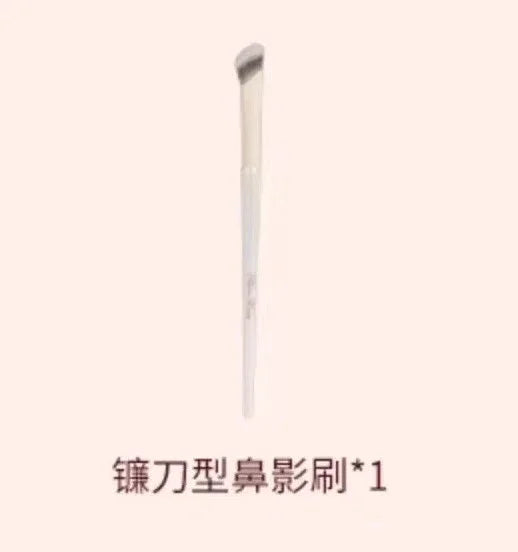 Soft Goat Hair Blush Stippling Brush | Even Powder Application Tool