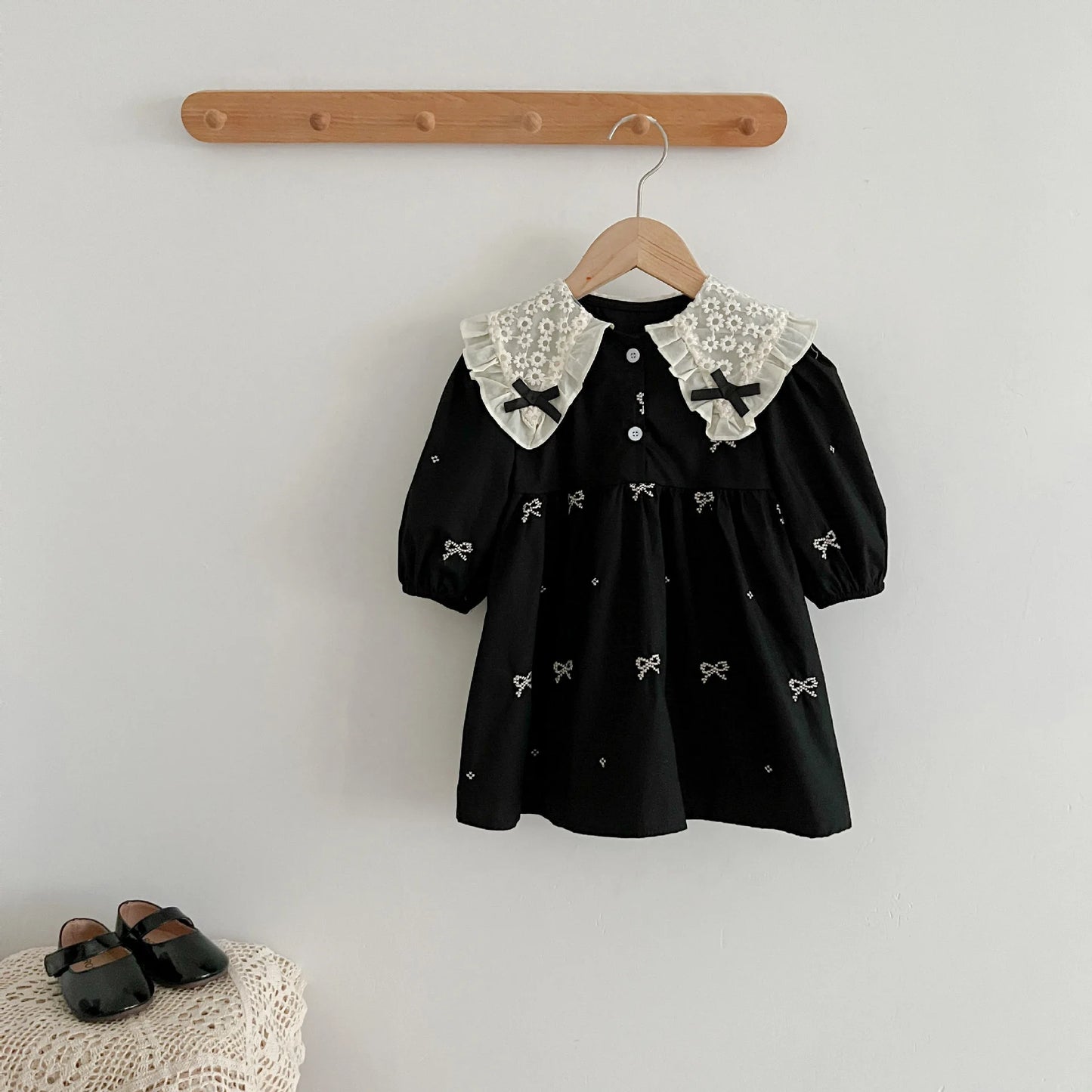 Cute Baby Girls Bow Lace Embroidery Bodysuit & Dress Set