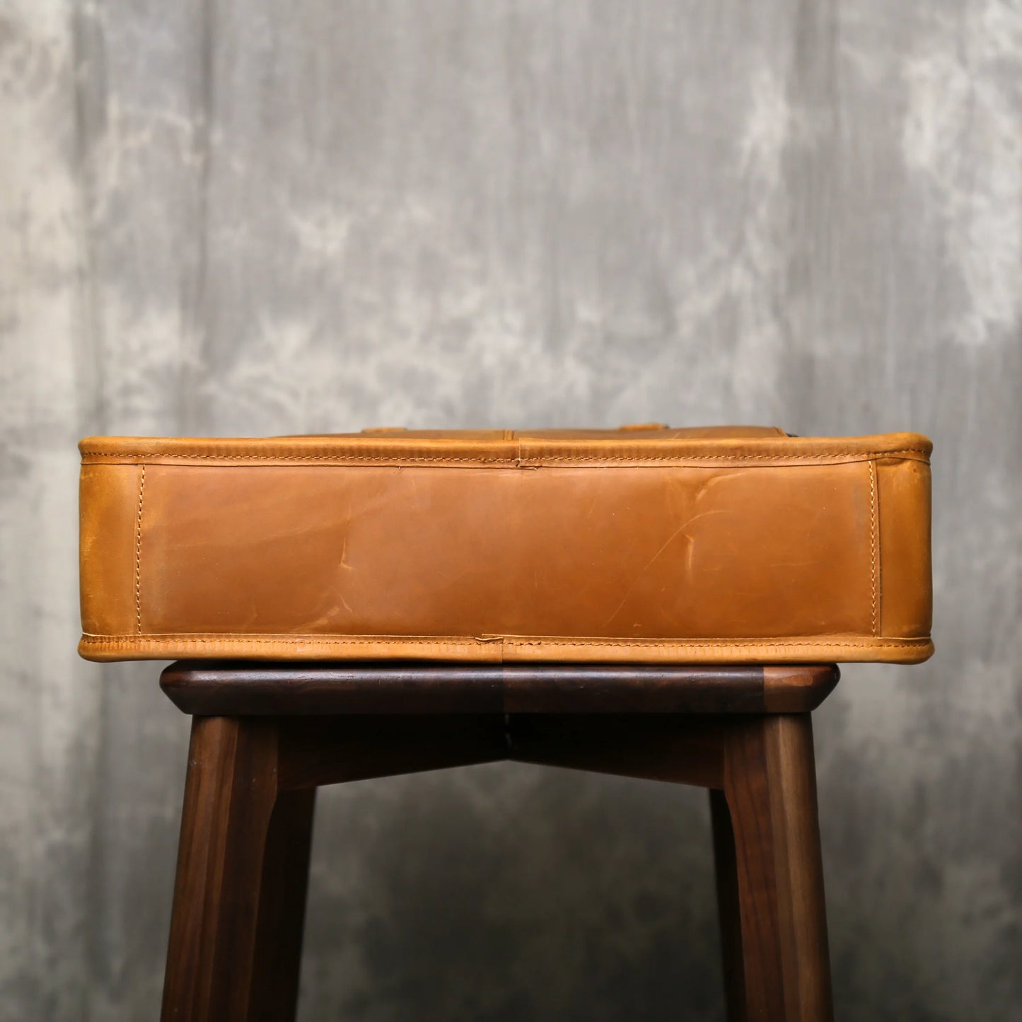 Handmade Genuine Leather Briefcase | Retro Large Capacity Laptop Bag