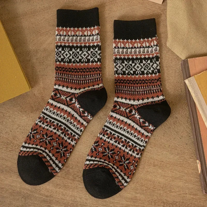 Men's Retro Geometric Pattern Middle Tube Socks | Stylish & Comfy