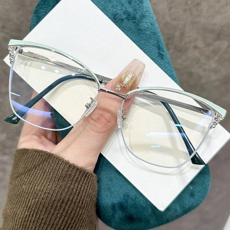 Fashionable Cat Eye Blue Light Blocking Reading Glasses for Women