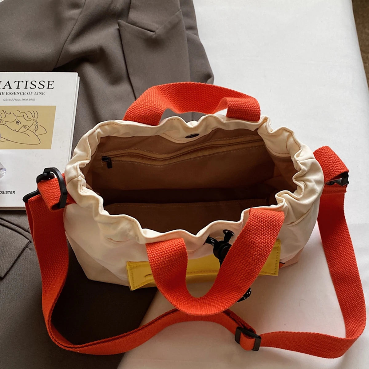 The New Unisex Messenger Bag, Outdoor Functional Shoulder Bag, Commuter Shoulder Bag, Storage Bag, Women's Contrast Backpack