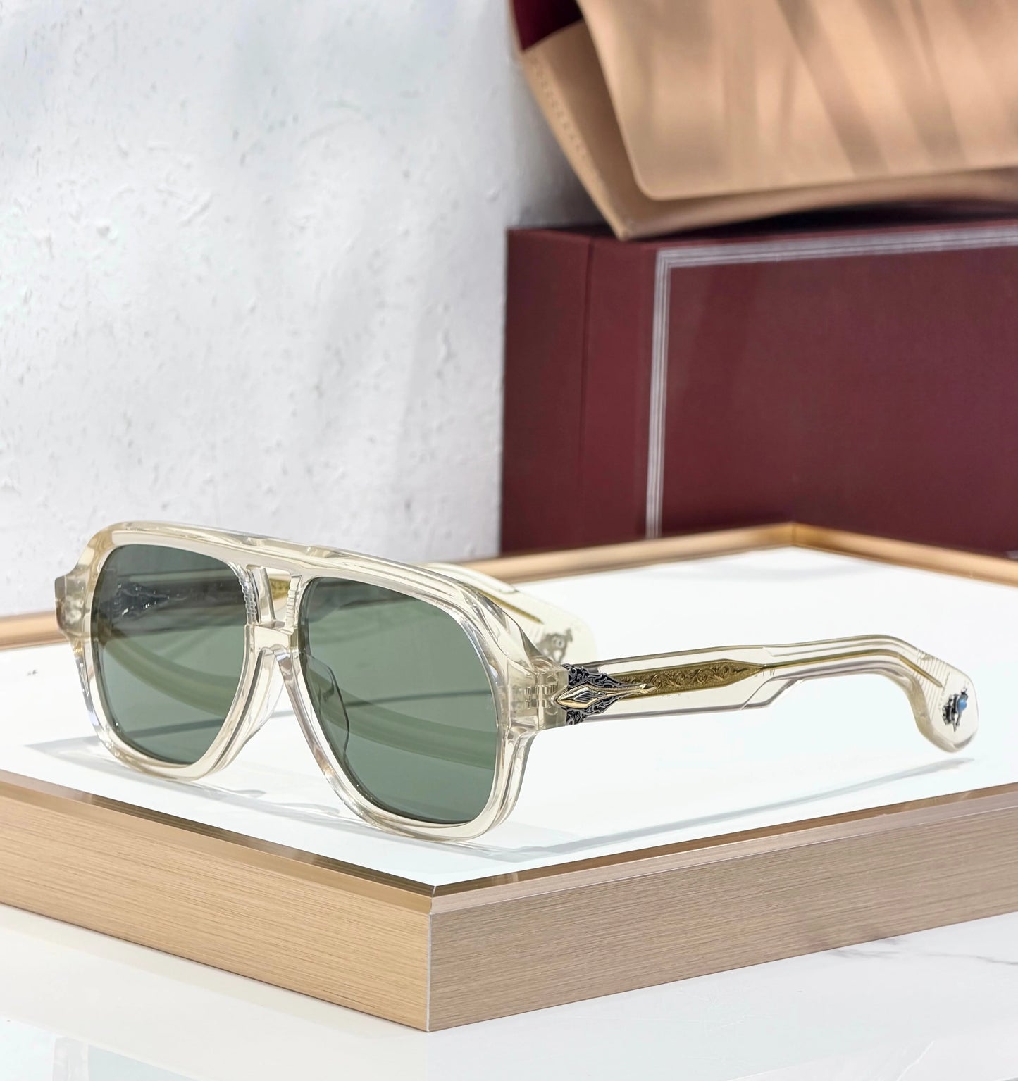 Oversized Pilot Sunglasses for Men & Women | Luxury UV400 Protection
