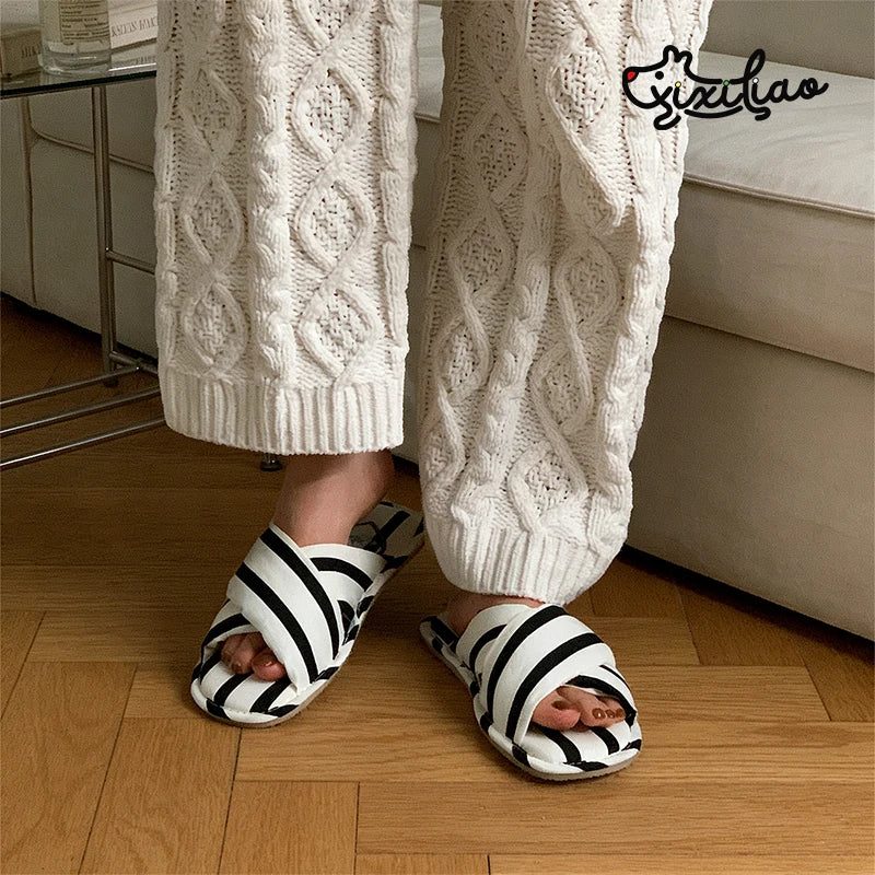 Comfortable Women's Flat Silent Slippers | All-Season Indoor Slides