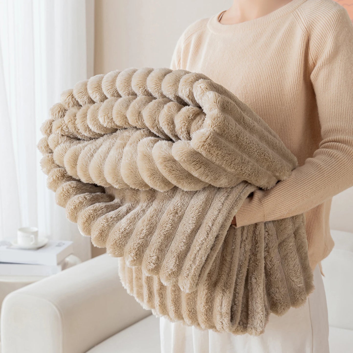 Thick Warm Flannel Blanket | Cozy Fleece Throw for All Seasons