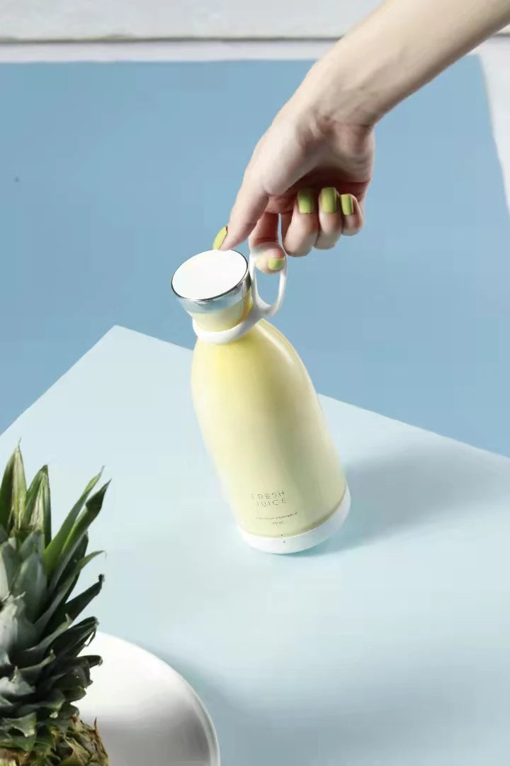 Rechargeable Portable Juicer | Wireless USB Blender for Fruits