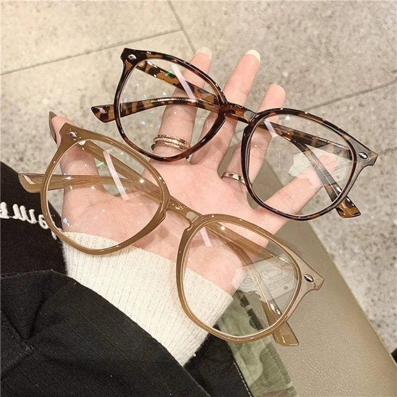 Retro Ultra Light Myopia Glasses | High-Definition Computer Frames
