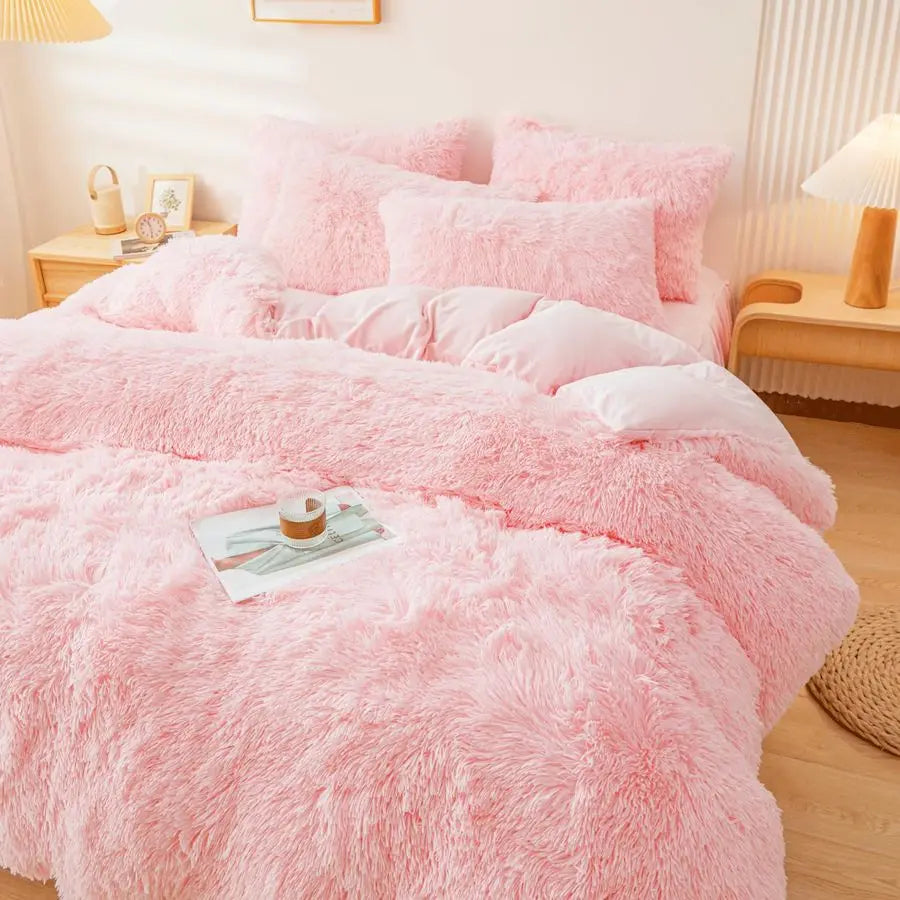 Luxurious Pink Faux Fur Comforter Cover Set | Cozy 3-Piece Queen Bedding