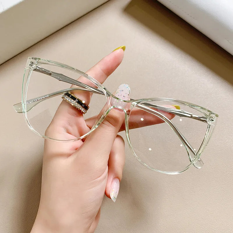 Fashionable Women’s Photochromic Prescription Glasses | Anti-Blue Ray Eyewear