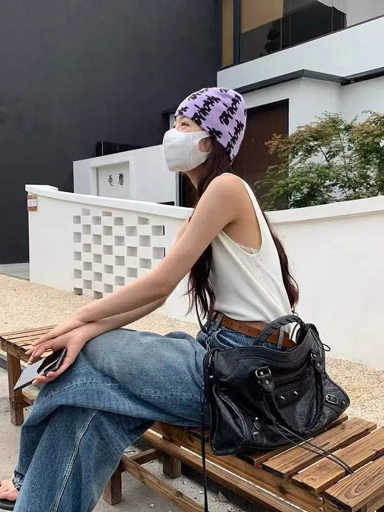 Trendy Women's City Tote Bag | Classic Y2K Street Fashion