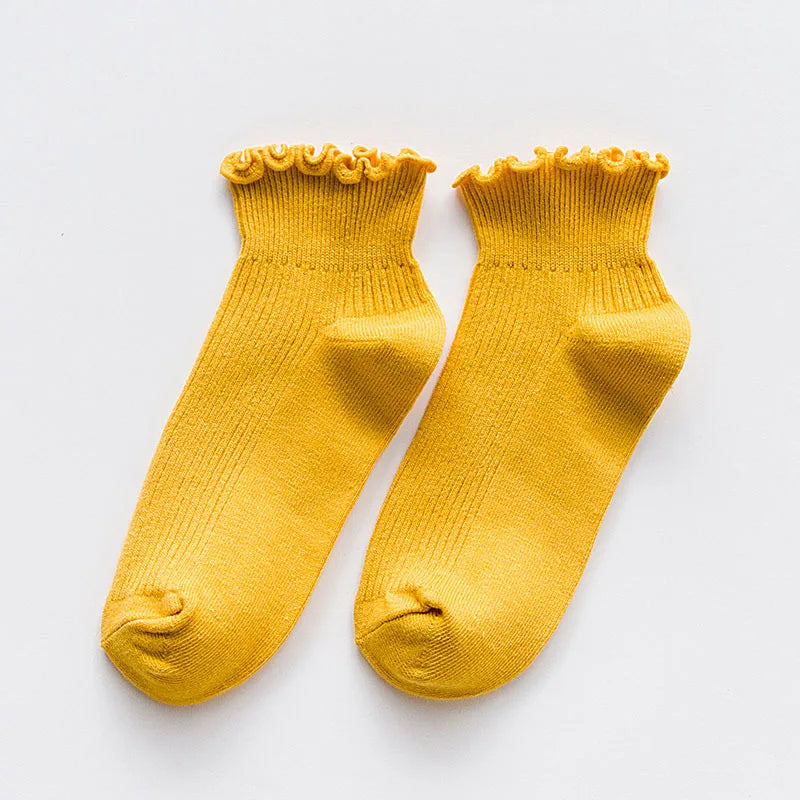 5 Pairs Women's Ruffled Ankle Socks | Stylish and Breathable