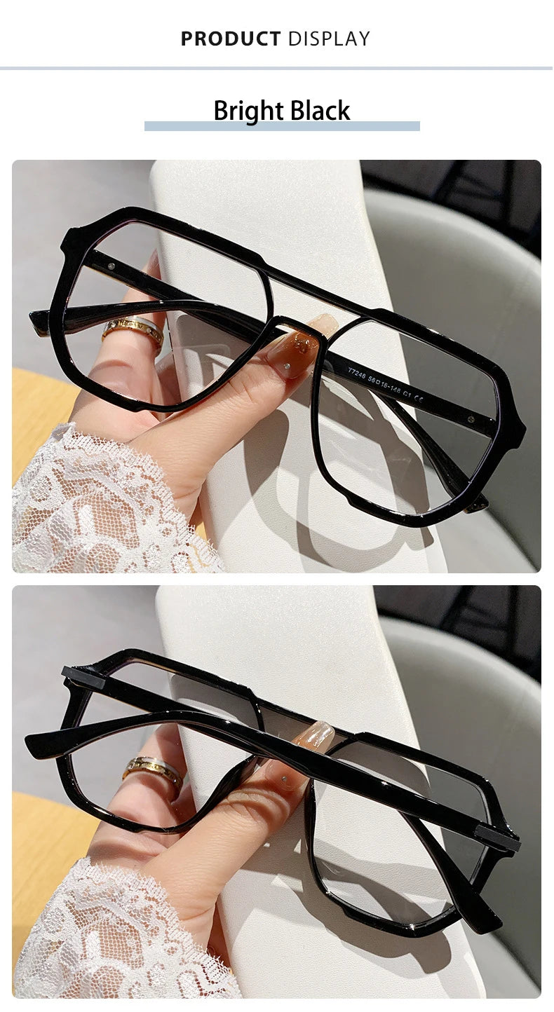 Stylish Women’s Oversized Myopia Glasses | Photochromic Eyeglasses 2026