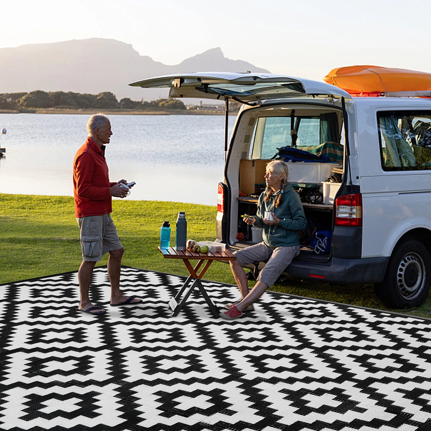 Large Waterproof Camping Rug | Reversible Outdoor Picnic Mat