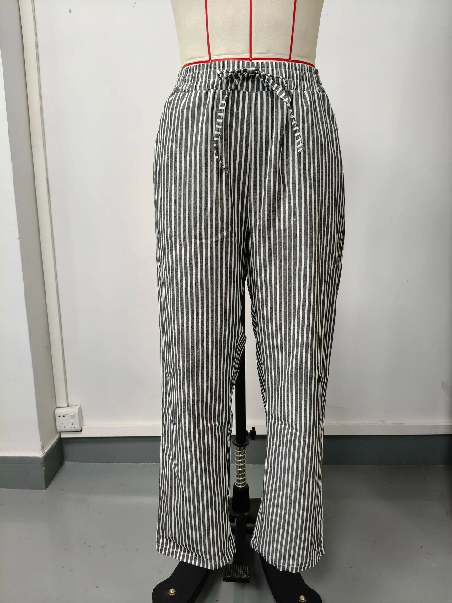 Stylish Women's Loose Stripe Printed Casual Pants for Summer