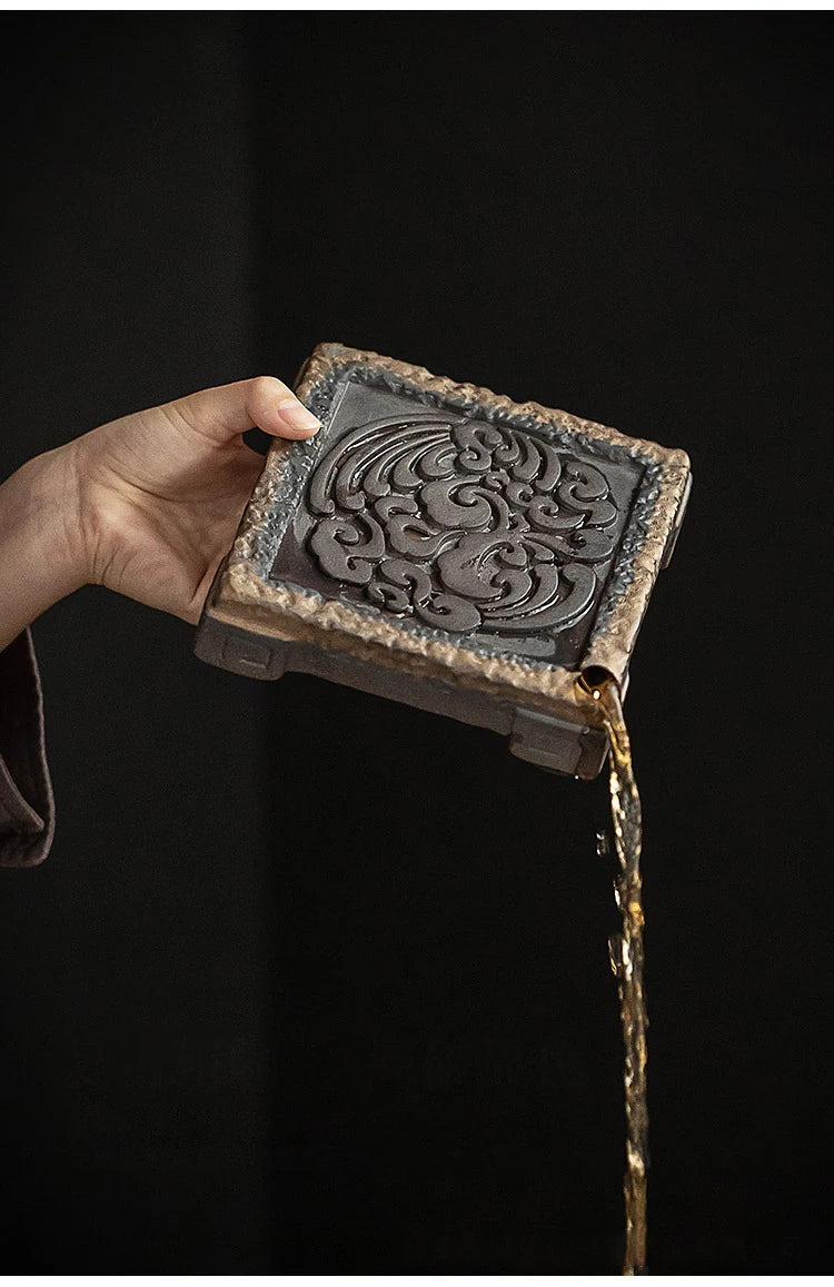 Elegante Bandeja de Té Retro Japonesa de Cerámica Dorada | Sofisticado Accesorio para Té