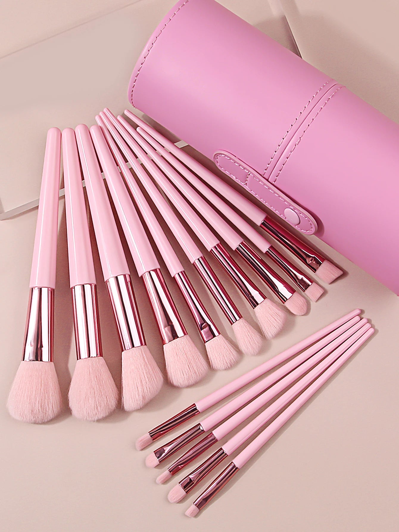 High-End Pink 15PCS Makeup Brush Set | Soft & Fluffy Premium Brushes