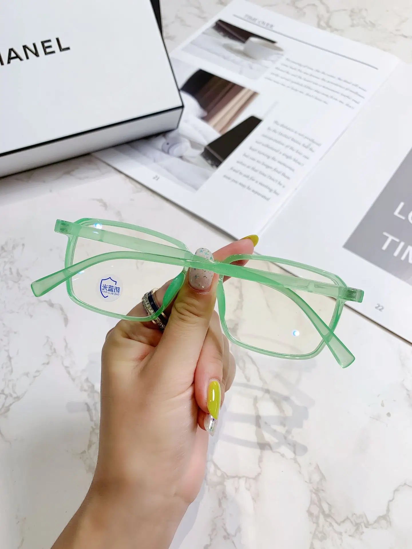 Stylish Myopia Glasses for Women | High-Definition Anti Blue Light