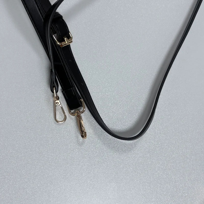 Luxury Retro Clip Handbag | Elegant Large Capacity Crossbody Bag