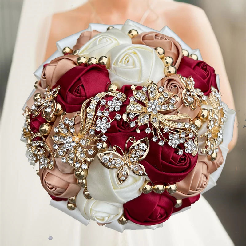Impresionante ramo de boda azul marino para damas de honor | Elegante decoración floral